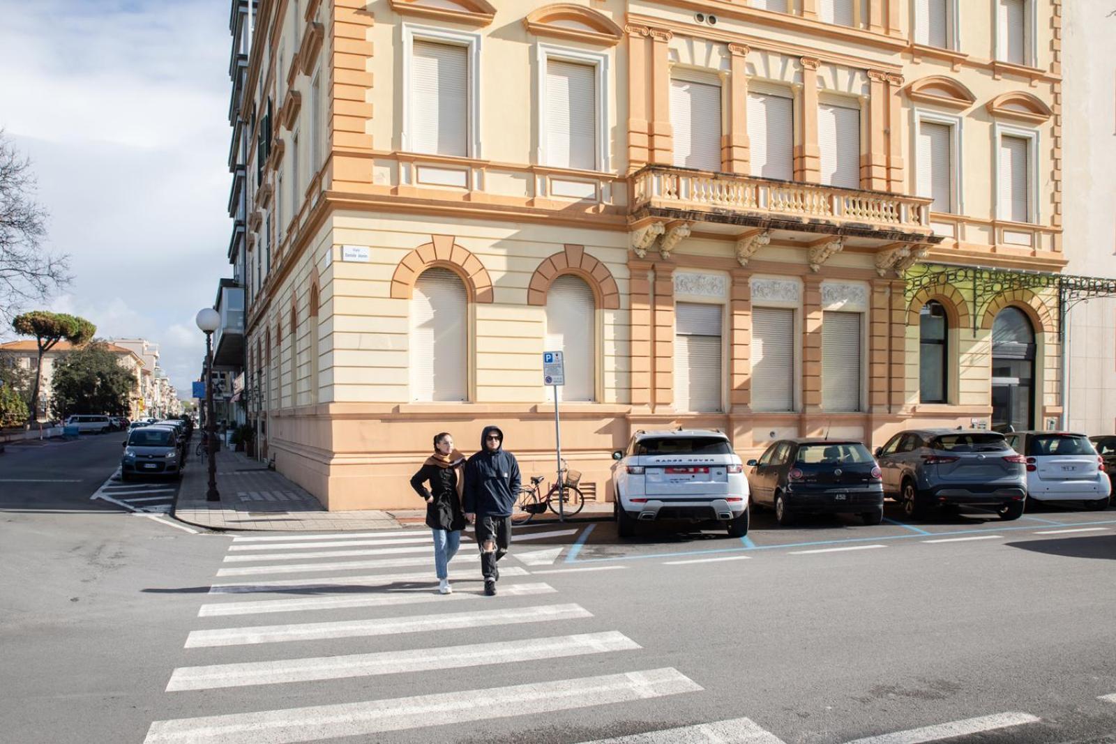 "Burlamacca" Luxury Apartment Viareggio Eksteriør billede