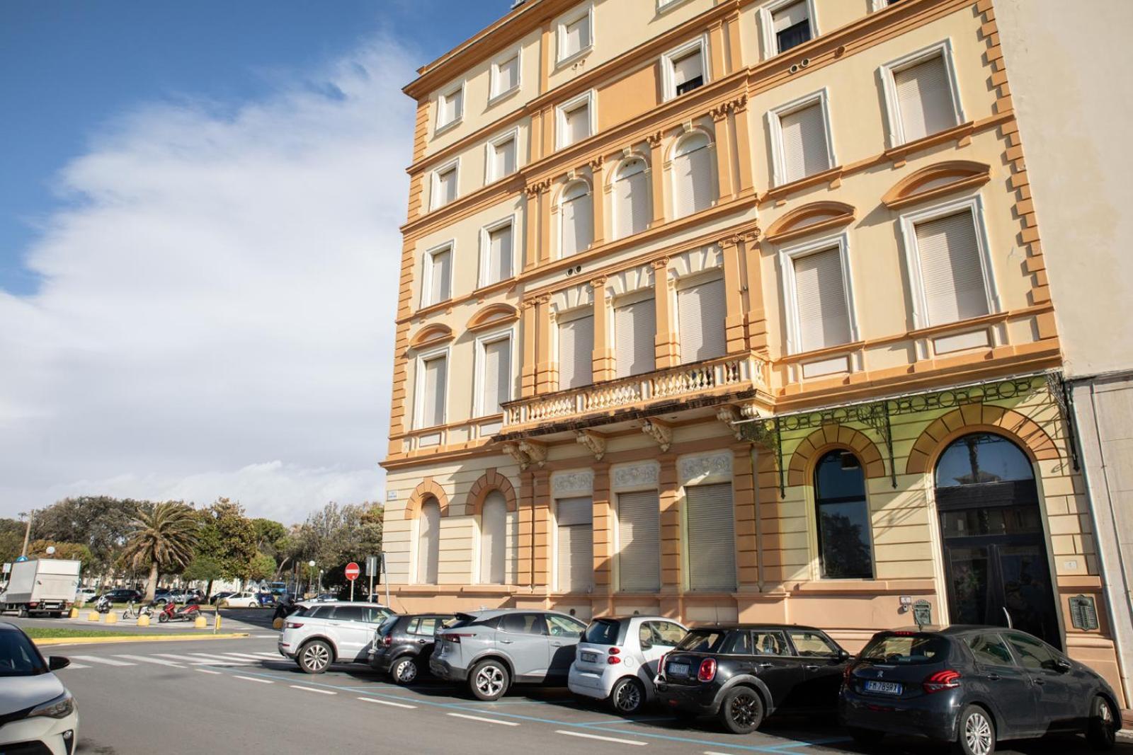 "Burlamacca" Luxury Apartment Viareggio Eksteriør billede