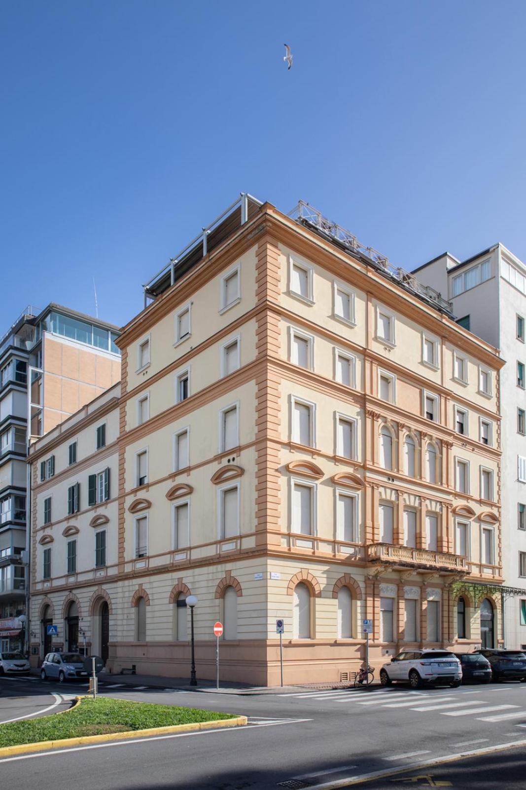 "Burlamacca" Luxury Apartment Viareggio Eksteriør billede